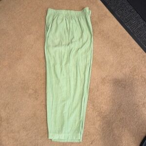 Madewell full legged crinkle pant! Like new size Medium